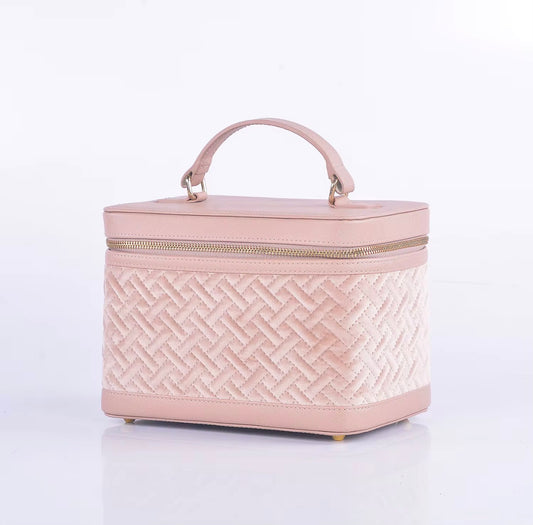 The Adore Vanity Pink Trunk. - Levaa